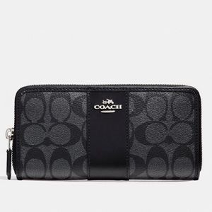 Coach Black Accordian Zip Wallet